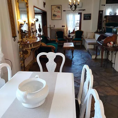 Villa Olga & *