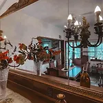 Olga & Villa
