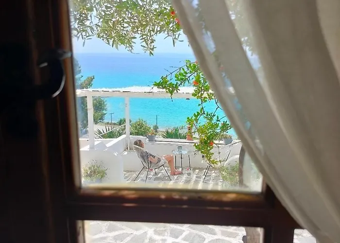 Olga & Villa Mola Kalyva